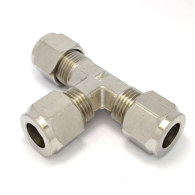 雙珠(白鐵)接頭